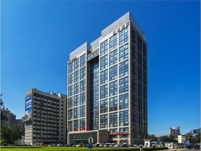 山东施工升降机租赁的价格